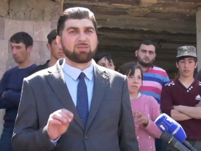 Մենք գյուղապետի հրաժարական չենք պահանջելու. գյուղը ձերն է, դուք պետք է պահանջներ դնեք. Սանասարյանը՝ Զարթոնքում է