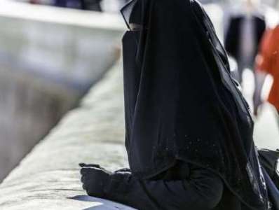 Huge debate over Quebec banning public service employees from wearing religious symbols