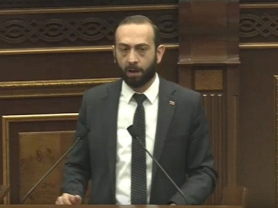 «Պարոն Մարուքյան, ի՞նչ ա նշանակում՝ դու ո՞վ ես. Մխիթար Հայրապետյանն ա, հարցեր կա՞ն». Արարատ Միրզոյան