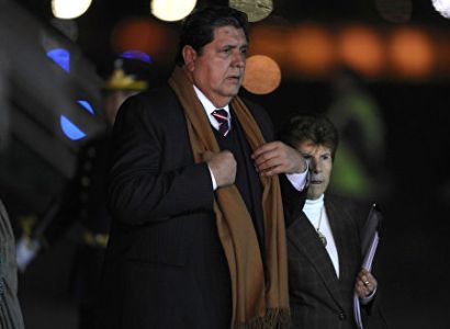 Peru's ex-President shoots himself in head before arrest