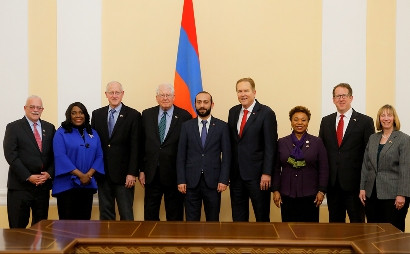 Armenia parliament speaker receives US congressional delegation