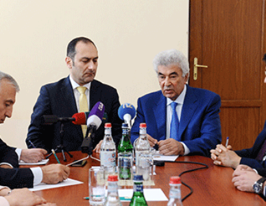 «Ժողովուրդ». Արտակ Զեյնալյանի դիմումը՝ լուրջ սկանդալի պատճառ. Գագիկ Հարությունյանի լիազորությունները կդադարեցվե՞ն