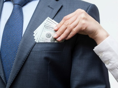33-ամյա ալֆոնսը, ամուսնանալու խոստում է տվել եւ խաբեութjամբ գումար հափշտակել 11 «հարսնացուներից». ՔԿ