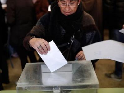 Spain holding early parliamentary elections