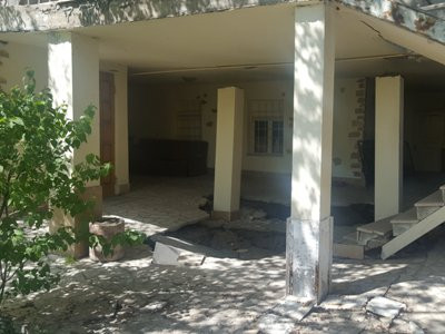Տունը քանդվում է՝ քաղաքապետարանը երկար-բարակ ուսումնասիրում է պատճառները. Սարի թաղի բնակիչ (ֆոտո)