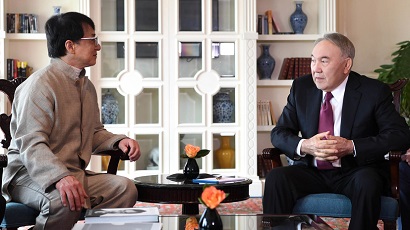 Nazarbayev meets with Jackie Chan in Beijing