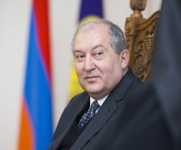 «Իրատես». Արմեն Սարգսյանը պատրաստվում է իր ձեռքը վերցնել իշխանության ղեկը. ի՞նչ է կատարվում կուլիսներում