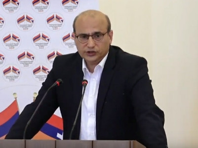 Մենք կօգնենք վարչապետին, որը չի գիտակցում Արցախի հարցով ինչ է պետք անել. Ստեփան Դանիելյան