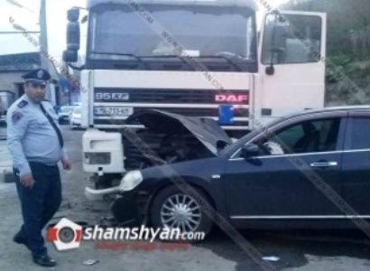 Խոշոր ավտովթար Վանաձորում. 3 հոգի հոսպիտալացվել է