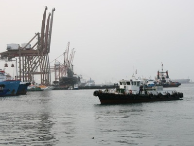 Iran urges to investigate attack on merchant ships off UEA coast