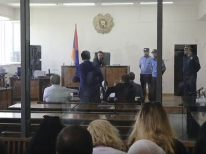 В заседании по делу Роберта Кочаряна и других объявлен перерыв
