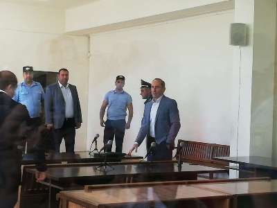 Hearing into case of Armenia second president is underway