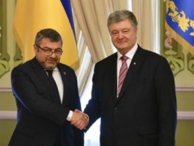 Armenia Ambassador presents Letters of Credence to Ukraine President