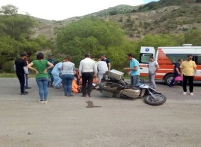Վթար՝ Վայք-Սարավան ճանապարհին․ Գերմանիայի քաղաքացին մոտոցիկլետով շրջվել է