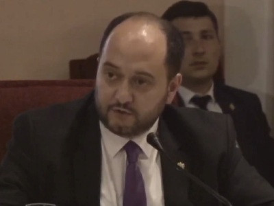 Ես չեմ տեսնում այստեղ տնտեսագիտական թիվ 1 բուհի ղեկավարին կամ ղեկավարությանը. ԿԳ նախարարը դժգոհեց