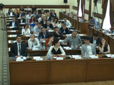 Ազնվորեն ասեք, որ այստեղ սուրբ բառը կա, դրա համար է մեր կռիվը. Հռիփսիմե Առաքելյանը՝ «Իմ քայլին»