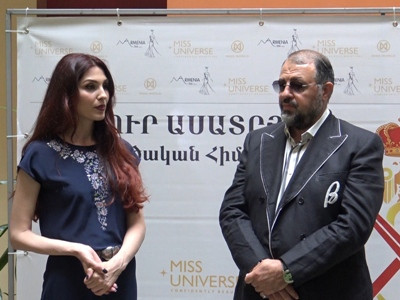 Դոն Պիպոն նյարդայնացավ լրագրողների հարցերից. նա տեղյակ չէր, որ իր անունից ասուլիս են կազմակերպել