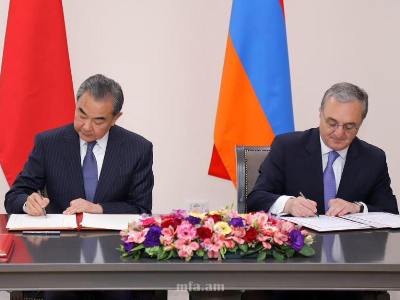 Armenia, China FMs sign visa liberalization agreement