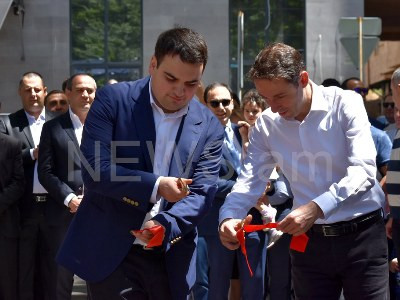Լուսային էֆեկտներով շատրվաններ, խաղահրապարակներ՝ Երեւանի սրտում. բացվեց «Մալիբու» սրճարանին հարակից զբոսայգին (ֆոտո)