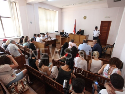Մանվել Գրիգորյանի կամքին հակառակ նրան տեղափոխել են քաղաքացիական հիվանդանոց. դատական նիստն ընդմիջվեց (ֆոտո)