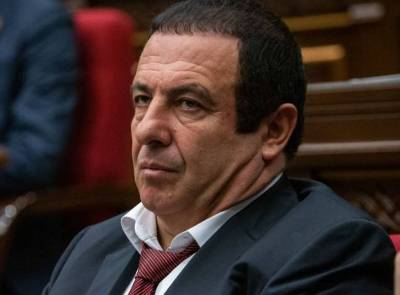 Newspaper: Majority faction is unanimous that Prosperous Armenia Party leader tycoon should not be in parliament