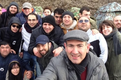«Փաստ». «Քայլել ենք, որ ազատե՞ք». Իրենց պաշտոններին հրաժեշտ կտան որոշ մարզպետներ, անուններ են շրջանառվում