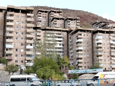 Կոռուպցիոն հանցագործություն Սյունիքում 2006-ին. Կապանի նախկին քաղաքապետը նախկին մարզպետին բնակարան է նվիրել