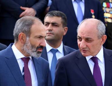 «Հրապարակ». Փաշինյանի գնահատականները հարցեր են առաջացրել Հայաստան-Արցախ հարաբերություններում