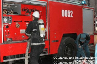 Երեւանի բակերից մեկում զրուցարան-տաղավարն ամբողջությամբ այրվել է