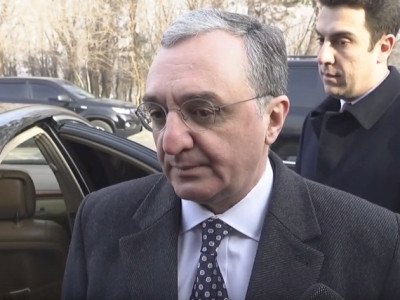 Armenian FM promises to report on possible meeting with Mammadyarov