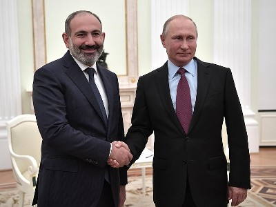 Armenian PM, Russian President meet in St. Petersburg (PHOTOS)