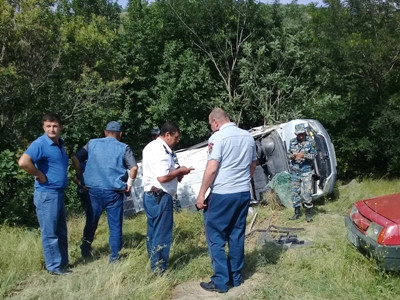 Էքսկուրսիա մեկնող ավտոմեքենան կողաշրջվել է. կան տուժածներ (ֆոտո)