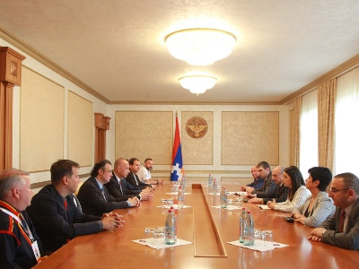Artsakh President meets CONIFA president