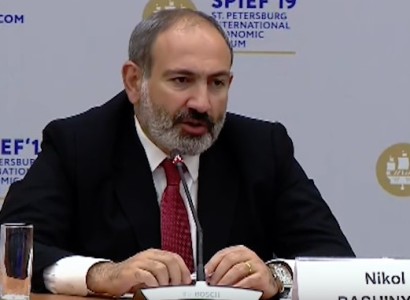 Armenia PM responds to Azerbaijani journalist on “occupied” territories