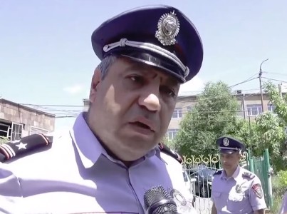 Գառնիի ոստիկանապետը լրագրողներին շփոթել է «բորդյուրին նստած հաստավիզների» հետ ու դիտողություն արել