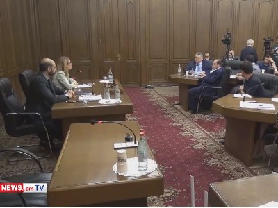 Վարչապետի հրահանգով պետք է ներկայանան նախարարները. Մանե Թանդիլյանը՝ Զարուհի Բաթոյանի բացակայության մասին