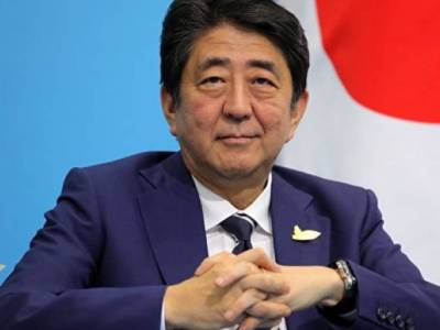 Abe arrives in Tehran
