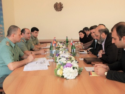 Head of Armenia Penitentiary Service receives Iran Chamber of Advocates chairman