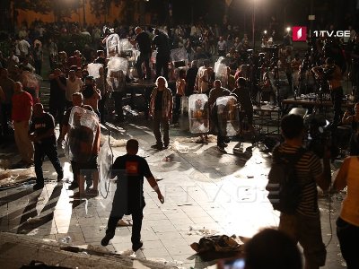 Protesters, police clash in Tbilisi, 14 injured (PHOTOS)