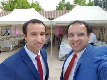 «Իրավունք». «Անուղղելիները» կամ հնդկական կինո՝ ԱԺ-ում. Նաիրի եւ Հայկ Սարգսյանների սելֆիները ԱԺ-ում