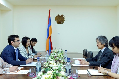Armenia minister receives Japan Ambassador
