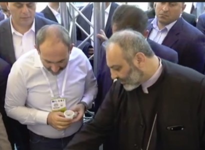 «Սա թաքուն են խմում». Տեր Բագրատ եպիսկոպոս Գալստանյանի կատակով պատասխանը՝ Փաշինյանին