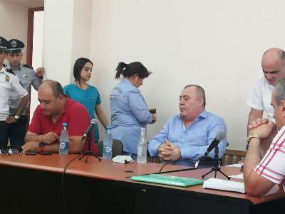 «Ոտքերս ուռել են». Մանվել Գրիգորյանի գործով դատական նիստը հետաձգվեց