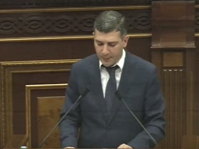 Երեւանի օդանավակայանի սպասարկումների թանկության հարցը հանկարծակիի է բերել ՏՄՊՊՀ անդամի թեկնածուին