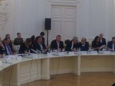 Մոսկվայում Միքայել Մելքումյանը բարձրացրել է ներկրվող ավտոմեքենաների մաքսատուքերի բարձրացումը հետաձգելու հարցը