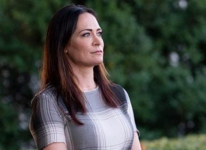 New White House spokeswoman receives bruises after scuffle