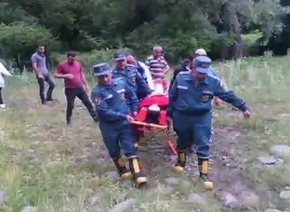Գետիկ գետն անցնելիս կոտրել էր ոտքը․ փրկարարները քաղաքացուն տեղափոխել են մյուս ափ