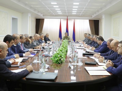 Armenia Director of National Security Council holds meeting