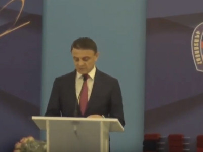 Օսիպյանը «Մարտական զորակցության» մեդալով պարգեւատրեց Արթուր Դավթյանին