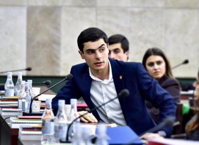 Ինչու՞ են ԵՊՀ ուսանողական խորհրդի նախագահին հրավիրել հարցաքննության